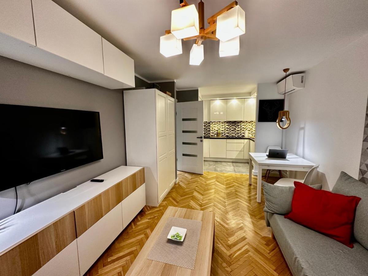 5 Air Condition Wifi 75'tv Netflix Hbo Appletv Leilighet *
