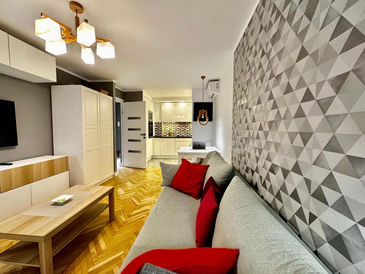 Leilighet 5 Air Condition Wifi 75'tv Netflix Hbo Appletv Warszawa