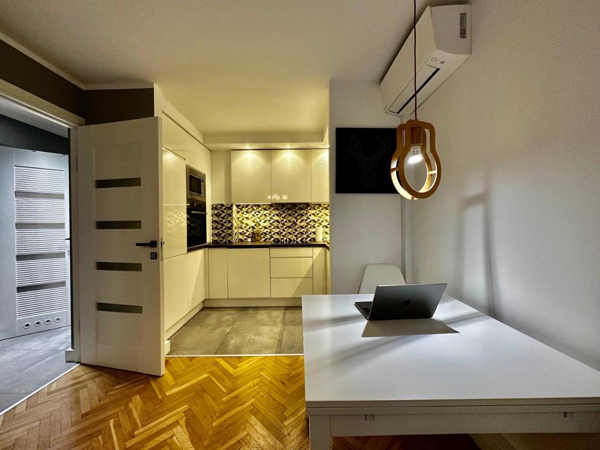 5 Air Condition Wifi 75'tv Netflix Hbo Appletv Leilighet *