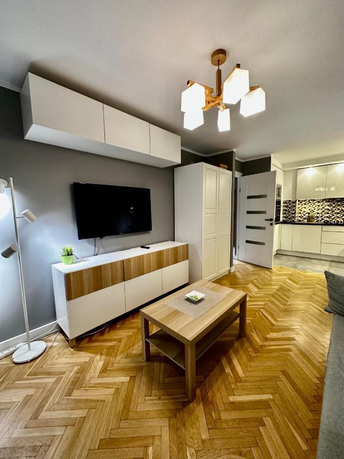 5 Air Condition Wifi 75'tv Netflix Hbo Appletv * Warszawa